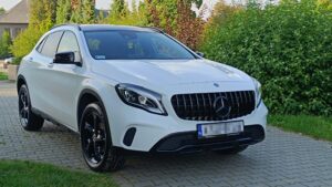 Mercedes GLE przygotowanie metamorfoza w 3 etapach zmiana koloru folią Avery